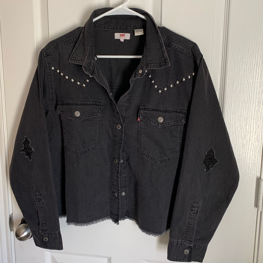 Oversized Crop Levi’s Denim Studded Jacket
